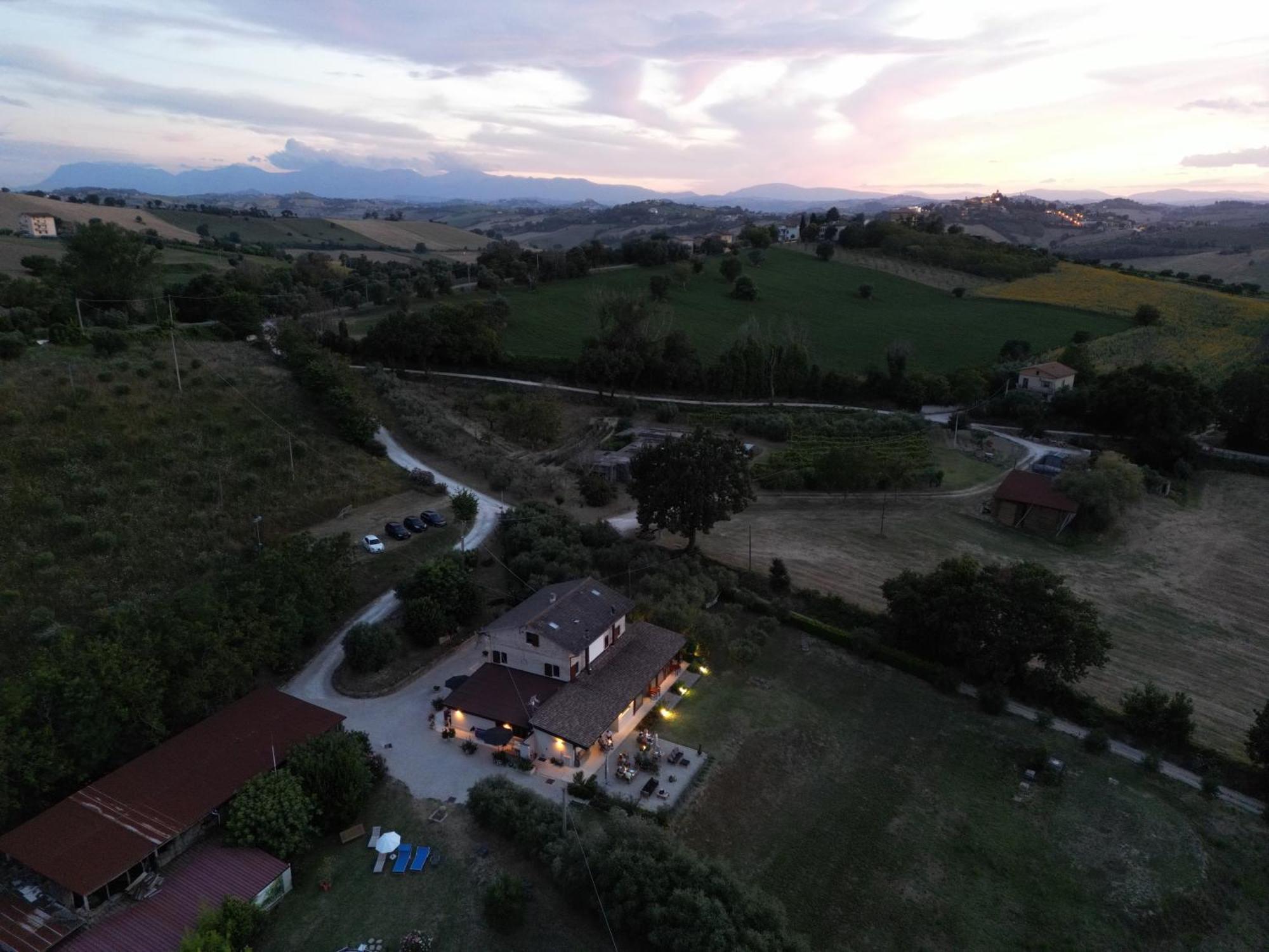 Gastronomic B&B Carlocarla Monte San Pietrangeli 외부 사진